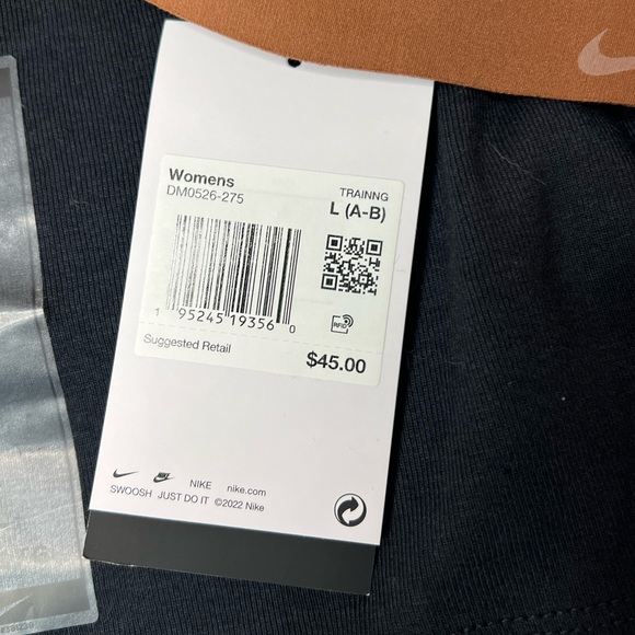 Nike Bundle NWT sz L tank top sports bra - Picture 2 of 5